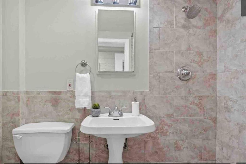Apartament Glover Park/Georgetown Oasis With Parking Waszyngton Zewnętrze zdjęcie